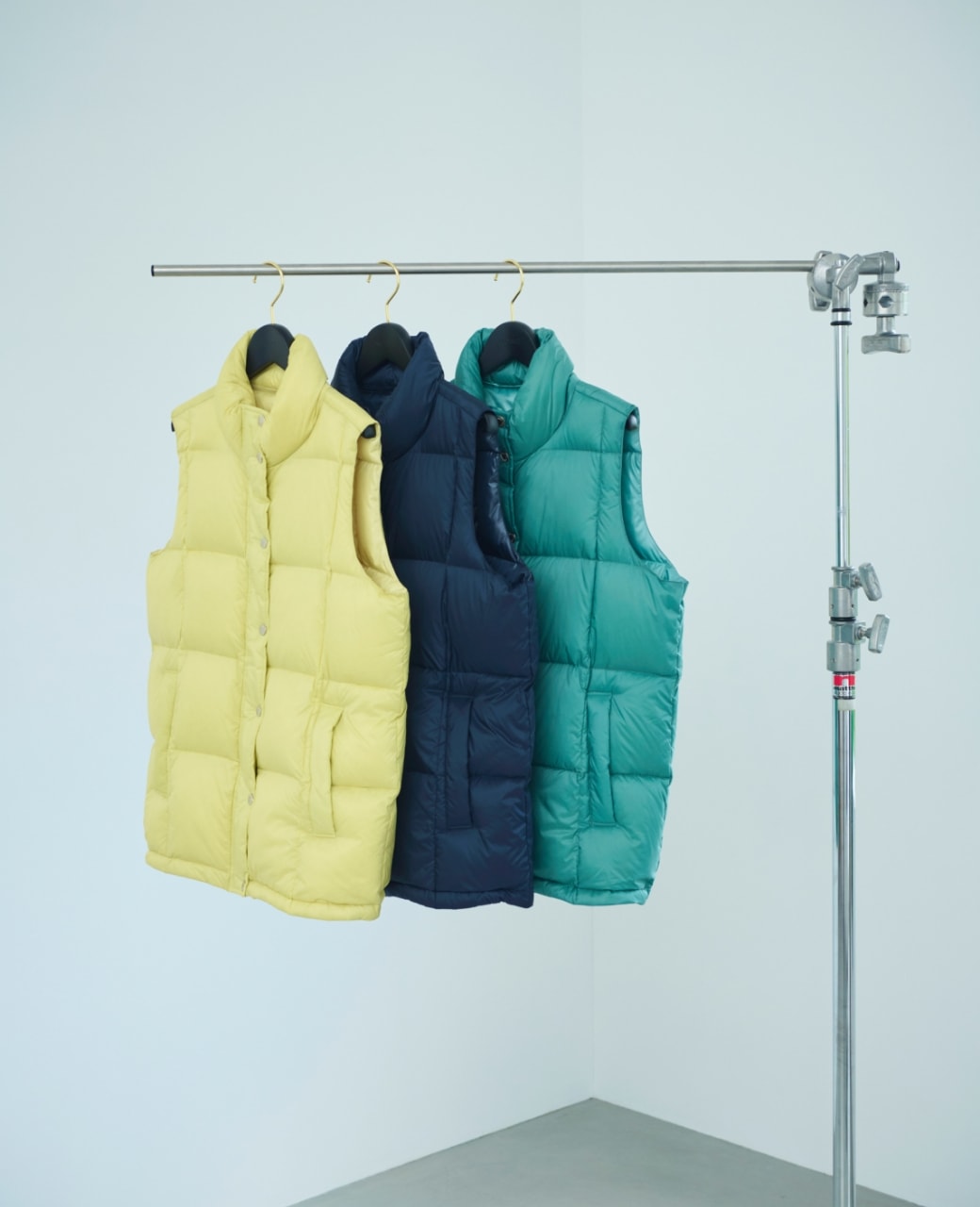 <TAION>DOWN VEST 18,700yen(tax in)